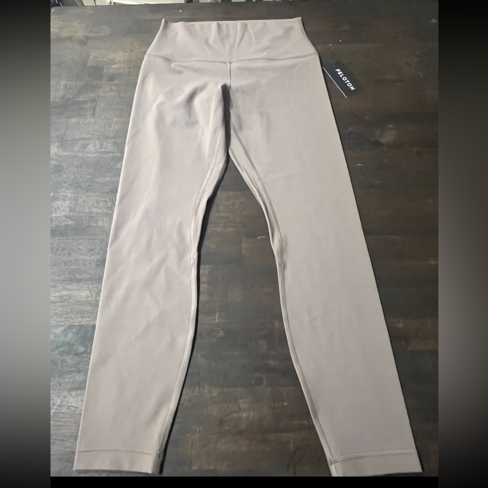 LULULEMON/PELOTON ALIGN HR PANT